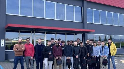 A Bridge Between Theory and Practice for Students of I.S.I.S. Sismondi-Pacinotti Visiting Maflex in Lucca